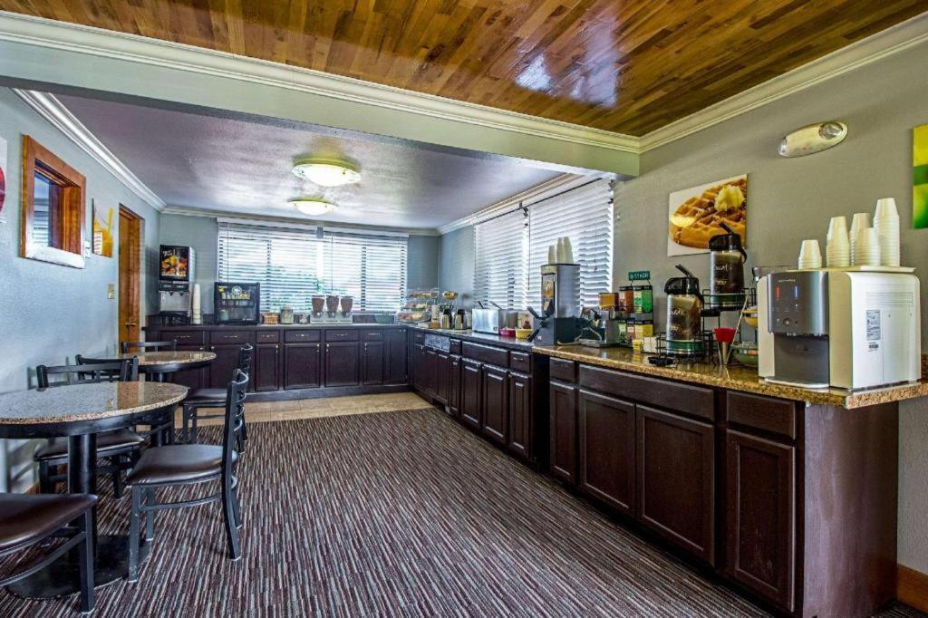 Quality Inn Olympia Near State Capital Bagian luar foto
